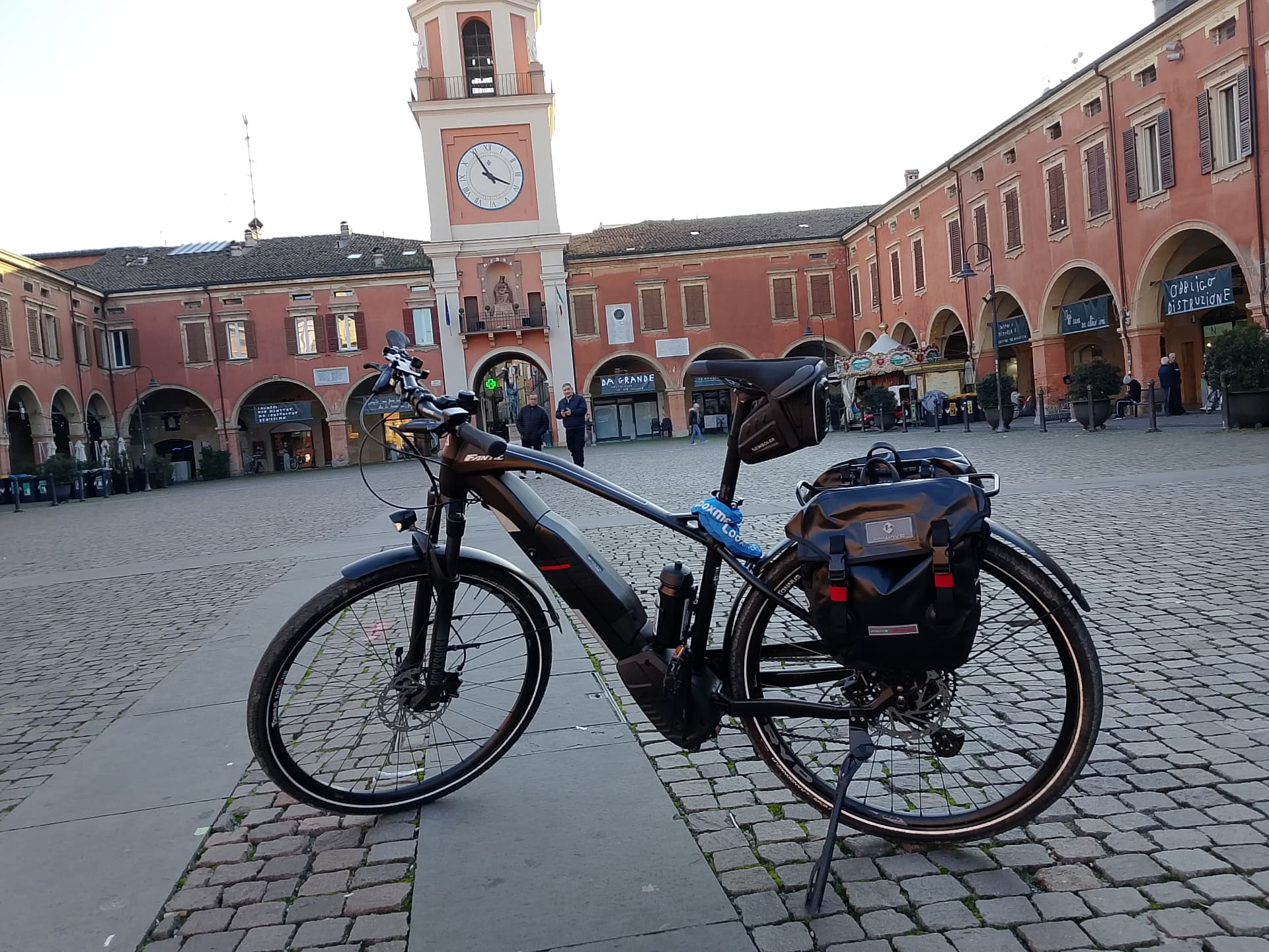 E-bike in piazza