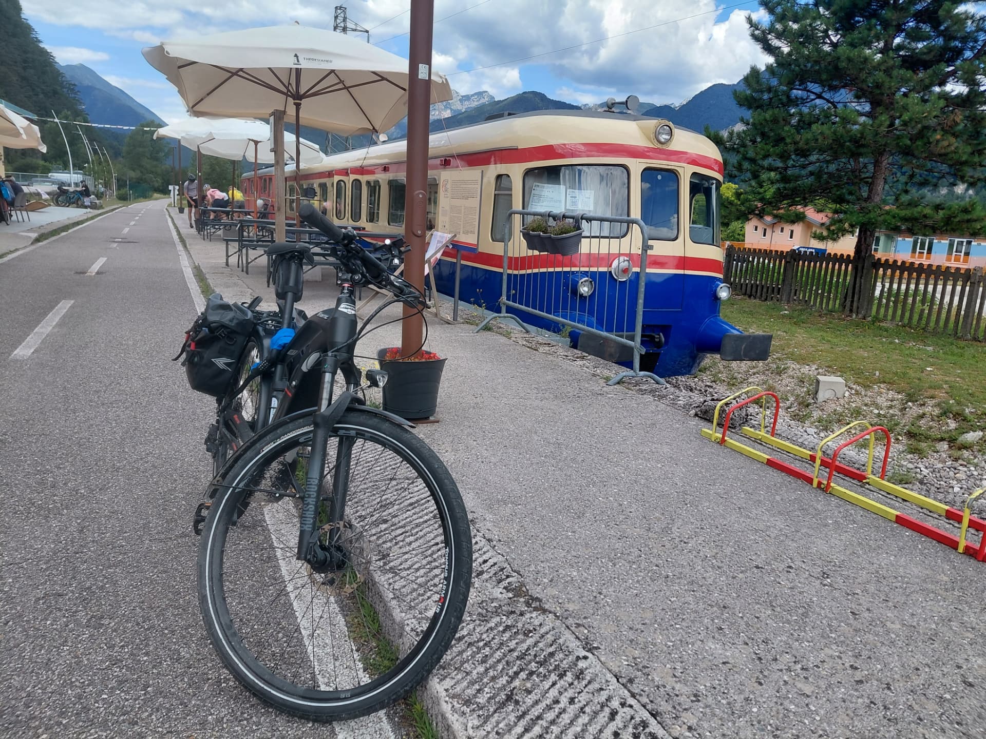 E-bike sulla ciclabile